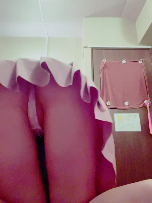 今日は6月9日、エロの日‼️と、言うことで69を想像できる動画です♡遊びに来てね💕