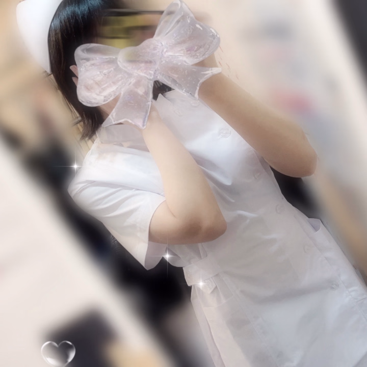 こんにちは◎みはねです！！

今日は20:30からの出勤予定です🗓

実はね、先日の出勤の時に初めてコスプレさせて貰えたの！！！
すごく恥ずかしい気持ちでいっぱいだったけど、似合ってるって言ってもらえて嬉しかったのよね🫶🏻🫶🏻

色んなお衣装着てみたいので
コスプレが好きな殿方も会いに来てくれると嬉しい気持ち🫶🏻🫶🏻


では！仕事に戻ります🍀*゜
今日の夜に会おうね🐰
