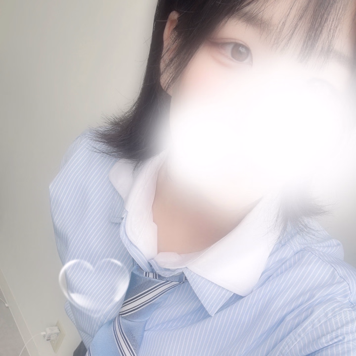 こんばんは🌙*·̩͙

出勤予定出せたので皆さんにも報告するね🧸ིྀ

18日 7:00～18:00
19日 10:00～24:00

今週来週は沢山出勤できそうな予感がしてならない私🫶🏻🫶🏻

ぜひ会いに来てくれると嬉しいなっ！
まず明日！待ってるね🐰🐰