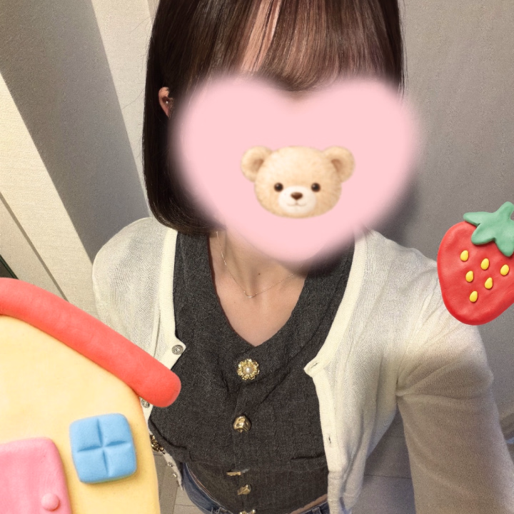 にじほです☺️🎀🎶

今日はおやすみです！

朝からお友達とビュッフェで食べ放題をし🍴✨、ショッピングして可愛いお洋服を買い🛍🩷、解散して一人でサウナに行き🧖‍♀️、締めにラーメンを食べました🍜😋

明日は【8時-17時】で出勤します😻

既にご予約頂いてるお兄さん、ありがとうございます☺️❣️

本指名のお兄さん、お待ちしてます～🌟❕楽しみです︎^_^

まだまだ時間合う方いたら、ぜひ会いに来てくださーい💖

(珍しく私服の写真です！😌)