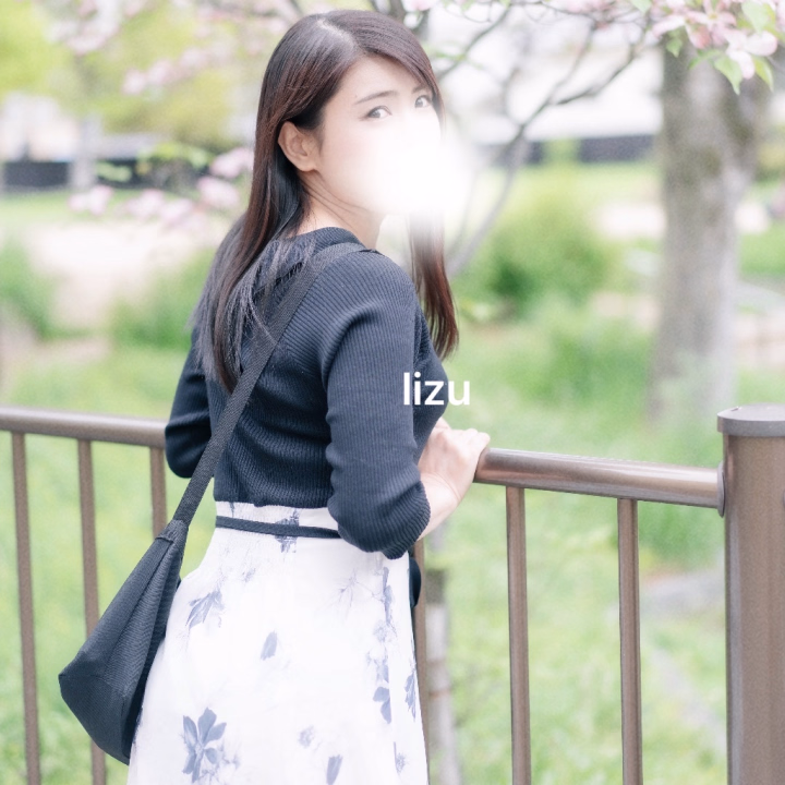 おはようございます☀️
本日別のお仕事✨️今は良いお天気です🙆‍♀️

午後から雨との予報ですね👀
お出掛け予定の皆様、急な雨に気を付けてお過ごし下さい⭐️

今日も皆様にとって良い1日となりますよう🍀

りず

https://lit.link/f483de0f-6d17-49cb-8e12-968c7918bdcd