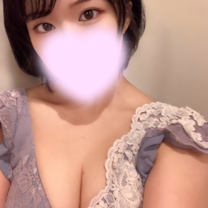 本日出勤いたします！
よろしくお願い致します🙇‍♀️