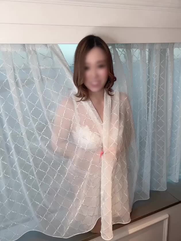 この前、仲良し様が
自分のお誕生日の日に
会いに来てくれました🥺🩵

大切な一日を、
私と一緒に過ごしたいって
思ってくれたことがまず嬉しかったなあ🫧

最近恒例になりつつある
“イメージプレイ”の続きもして🤫

前回からの続きを考えてくれてて、
一緒にその世界観を楽しめるのが
なんだか特別で☺️

最後、すごく満足そうな顔で
「またね」って帰っていったのが
とても印象に残ってます🩵

素敵なお誕生日の日に
会いに来てくれてありがとう🫶

━━━━━━━━━━━━━━━━
🫧おすすめコース🫧
💎𝟖𝟎分：マッ◯メイン
💎𝟏𝟎𝟎分：マッ◯＋ベッ◯＋癒し全部盛り✨
━━━━━━━━━━━━━━━━
🕊️X（旧Twitter)→@tsugumin_sub
📷Instagram→tsugumin1206
※アカウント名はつぐみです
━━━━━━━━━━━━━━━━