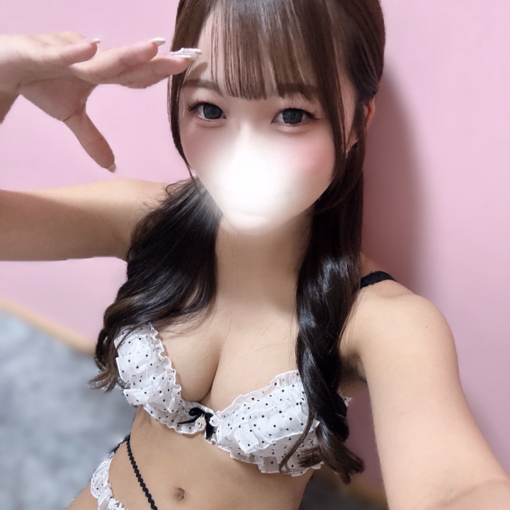 はじめまして❕

5/1からお世話になります
『なな』です🐇🤍

少し前にデビュー予定でしたが
お会いできなかったお兄さん
すみません🥲

新しい環境はとってもドキドキ、、💘

5/1から改めて素敵なお兄さんと
出会えること楽しみにしています👶🏻♡
