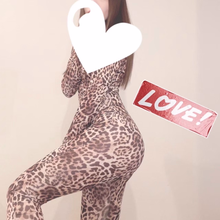 ✨️今日も出没中✨️


昨日のお祭り楽しんだ方も多いかな？？👘🍻
久しぶりに屋台を楽しみたくなっちゃった🏮
好きな屋台の食べ物ありますか？🍭😋



今日はラストまで🍀


明日は13時以降のご案内可能です✨️