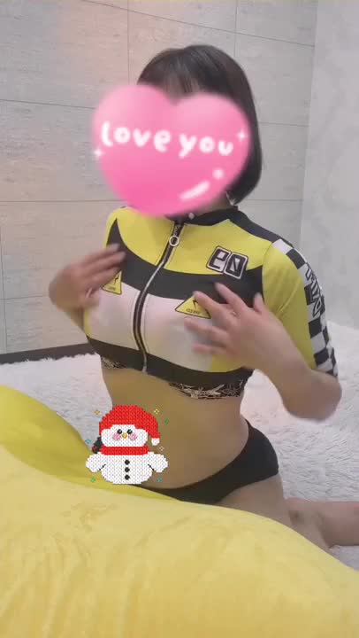 1日過ぎちゃったけど……いいおっぱいの日💓

みんな元気にしてますか？
私はまだ喉が良くなりません〜😭
しんどい😭
