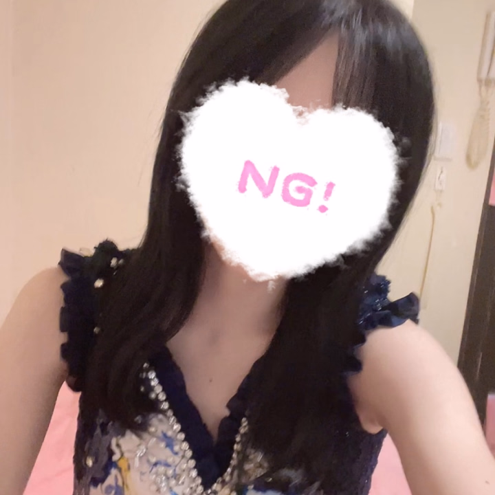 おはようございます😊

今日は7時～19時まで出勤します💓

湿気と霧雨嫌すぎる😫

でも今日は31℃まで気温あがるみたいなので蒸し暑そう💦

お部屋涼しくして待ってますね💓

今日もよろしくお願いします💓