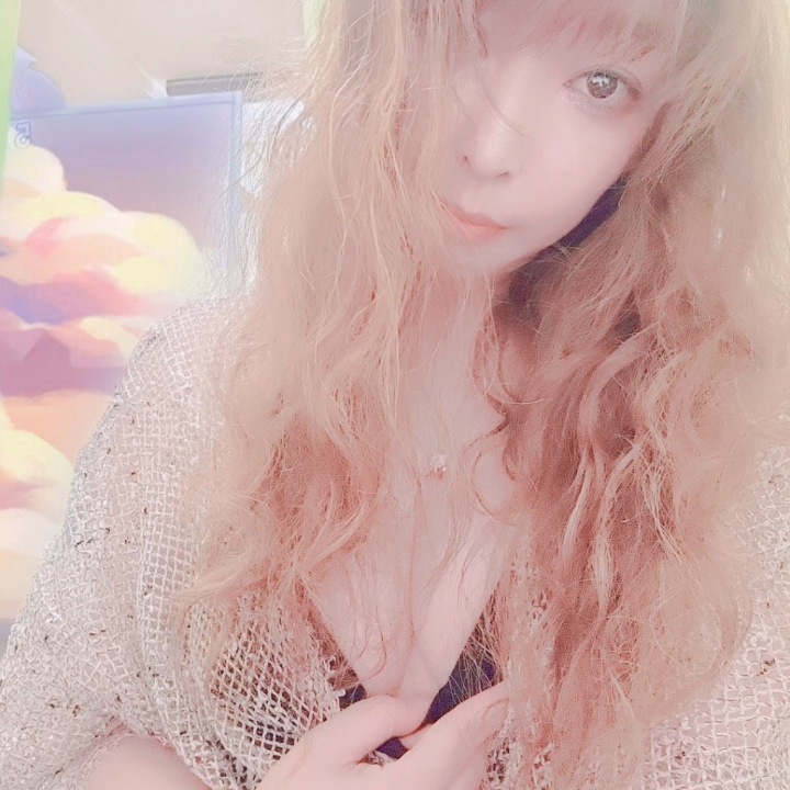 きよみと
仲良ししてください♥️

エロエチしましょ………💋