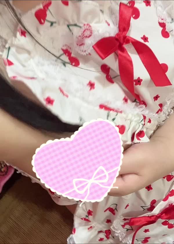 おっぱいぷるんぷるん♡

(   ˙꒳​˙  )σ゛ﾂﾝﾂﾝ