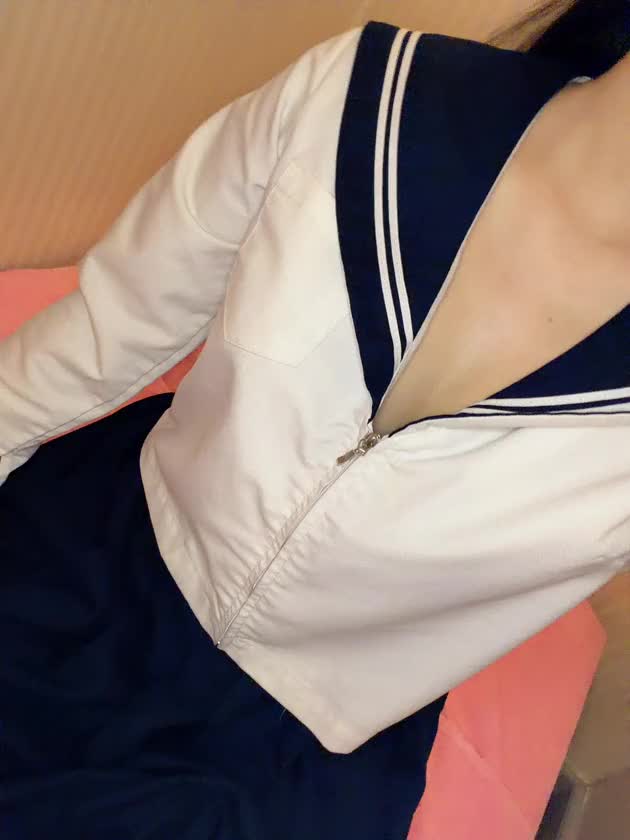 隙間から見えるアレってえちえちっっ、、、

焦らされてる感じがするの💦

お兄様はこういうのすき？？？

ゆの
​​​​​​​X:@awa_minya
Bluesky:@minya.bsky.social
Tiktok:@mii._.eleohant