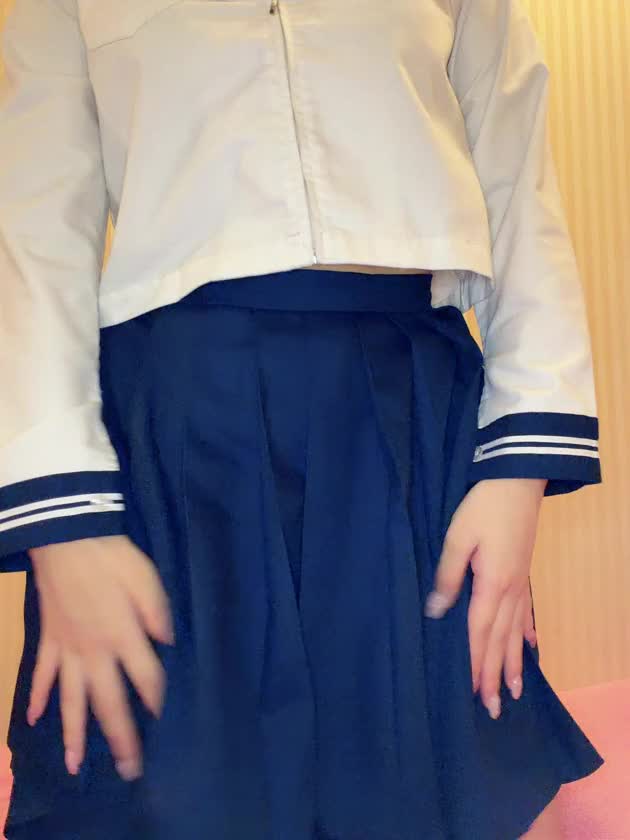 下着直接みるより
スカートの下にある下着って
なんだかえっちじゃない？🔞

こういうのぞくぞくするっっ

ゆの
​​​​​​​X:@awa_minya
Bluesky:@minya.bsky.social
Tiktok:@mii._.eleohant