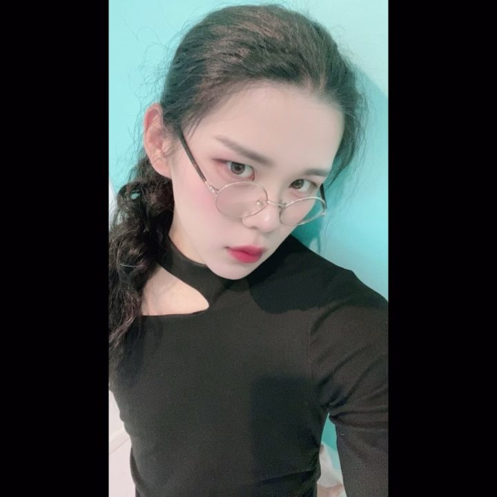 こんにちは〜💕

卒業も迫ってきました❣️

残りの出勤日は
3/11 12:00~26:00
3/12 12:00~22:00

3/15 12:00~26:00
3/16 12:00~22:00
です❣️

あと6日で卒業です❣️

残りの出勤日はライブをなるべくオンラインにしておきます❣️

直接お会いできない方も、ぜひライブでお会いしましょう❣️

お待ちしてます❤️