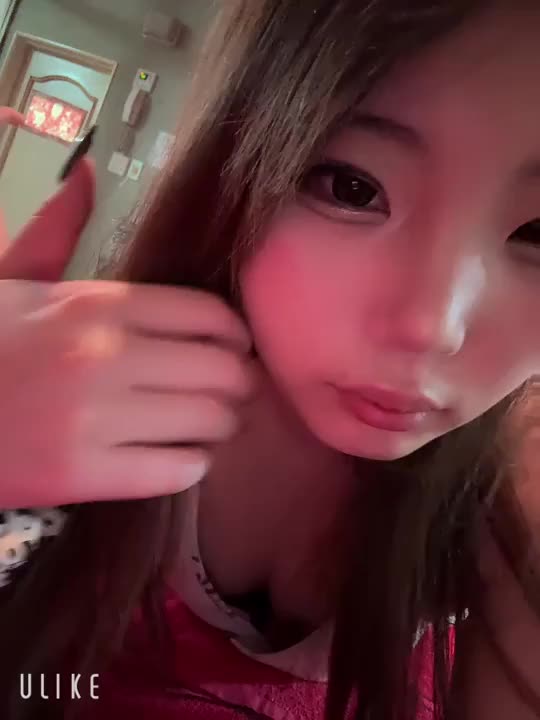 見られるのは恥ずかしいけど、
たくさん見て欲しいかも💕

いろんなとこ
みせてあげるね