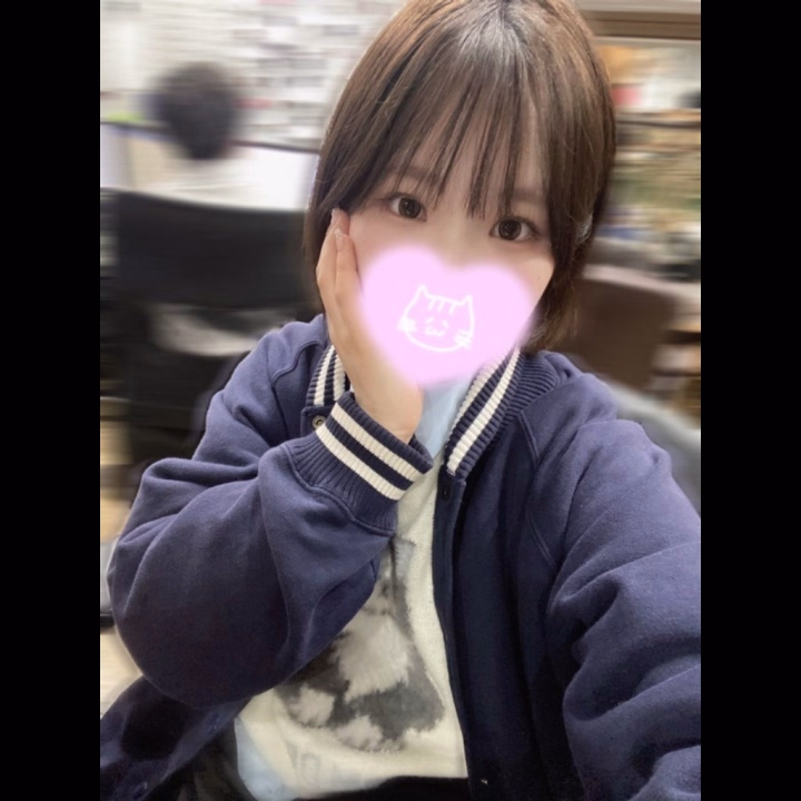 まきです🍀

今日もありがとうございましたっ！
本指名のお兄さん1名、来店指名のお兄さん2名の方に遊んでいただけて満足です(*´³`*)


↓3/9のお礼日記💌です↓

100分 来店指名のお兄さん
11月ぶり！忘れられてるかと思ってましたぁ笑 あれからお店行ってないって聞いてびっくり！👀 また会えて嬉しいなぁ⸜(*ˊᗜˋ*)⸝
いっぱいえろのお話しましたね💕︎ またまきのこといっぱい知っていってねん🫶🏻


70分 本指名のお兄さん
ずっと連絡くれててありがとうございます🥹 やっと会えた〜！
WBCのお話めっちゃできたね！ちゃんと山本由伸注目しながら観てましたよ📣(ˊᗜˋ*)و
今度からおてての向きはあっち側ですね✌🏻
人間性まで褒めてくれてありがとうございますっ！恐れ多いけどめっちゃ嬉しいし自信になります✊🏻🌟