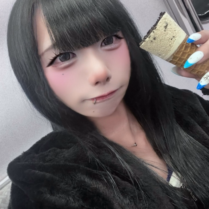 おはよぉ〜☁️
(*ｐω-)｡O゜

昨日お休みでいっぱい寝て体力回復💪
いっぱいエッチするために今日も元気に
出勤𝙸𝙽したよぉ〜
Ｑ⸜( ॑꒳ ॑ * )⸝Ｑ✨✨

いっぱいイチャイチャ甘々タイム過ごせるの楽しみだぁ〜
(◍ฮ ̫ฮ)❣️

一緒に沢山気持ちいいことしたいなぁ〜
(   ˙꒳¯  )ﾁﾗﾘ✨✨

いっぱいイチャイチャ甘々したいから
長い時間出勤してるから
ちょっとでも気になってくれてる
お兄さんが居たら会いに来てくれたら
嬉しいなぁ〜
(っ ॑꒳ ॑c)ﾜｸﾜｸ🎶🎶

会いに来てくれるの
待ってるにょん🫶💕