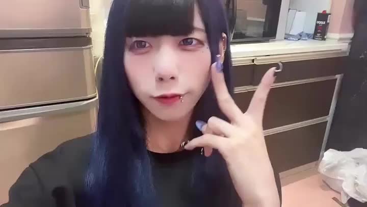 動画久々にあげて見た！

どう？可愛い？

一緒にイチャイチャエッチ
してみたくない？？(*´艸`)💕