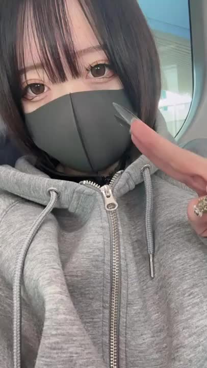 おにーさんにボブも見てみたい！
って言ってもらえるから
またエクステ外して
ボブにしたい欲が:( ;´꒳`;):

どっちが似合うかな〰️❓
