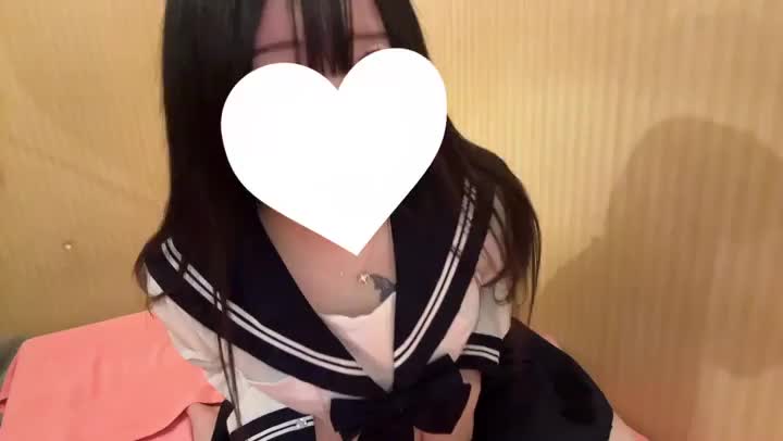 脱ぐお手伝いしてくれる？