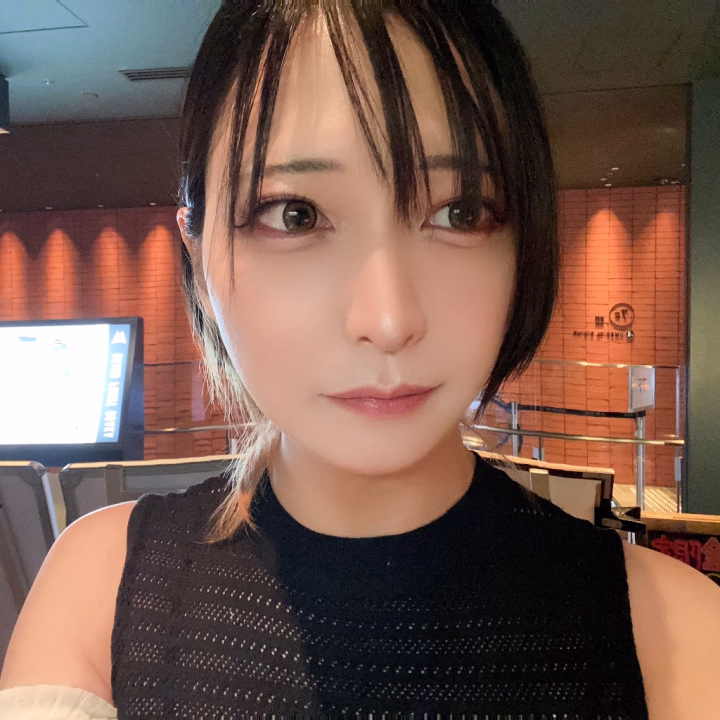るいです(๑˃̵ᴗ˂̵)

今日も元気に出勤してます❣️
出勤と同時に早速遊んでくれたお兄さんありがとう🥰✨

最近はるいるい甘えたモードなので、かまってくれるお兄さんいないかなぁ🫣💕
お電話待ってます💓