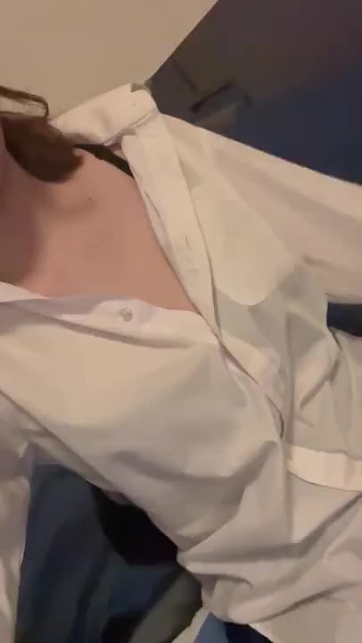 ぬぎぬぎタイム///

脱がせに来て？🥺

1人で脱ぐのは恥ずかしいから一緒に脱いでくれたら嬉しいな(⑉• •⑉)❤︎