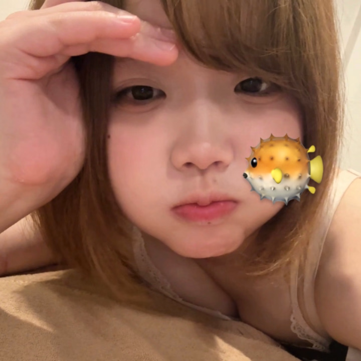 ゆきのです❄️

今回はえっちな要素が全くない、変顔写真です🎶ハリセンボンがだいすきで、その真似をしてます笑

お兄様はわかりましたか？🥹

なんて、前置きはこのくらいにして・・・

とても寂しくなりますが、明日で最終日となります😭

今日までは7時〜lastまで出勤しているのですが、明日のみ7時〜22時となっています🙂‍↕️

まだまだお兄様とイチャイチャ不足なので、たくさんのお誘い待ってます💌

2人で特別な思い出作りたいな🥹🎶