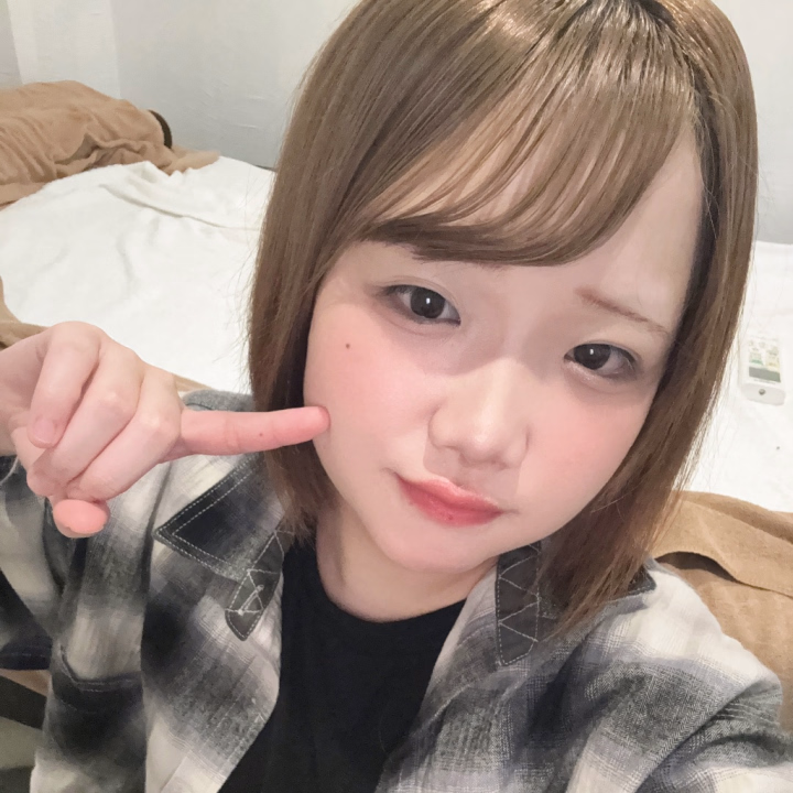 ゆきのです❄️

昨日は5人のお兄様たちが遊んでくれました💖ありがとうございます🎶

今日で出勤ラストです😭

22時まで出勤してるので、ぜひ初めてのお兄様も２回目のお兄様も会いに来てくれると嬉しいな🥹

お誘いお待ちしてます💌