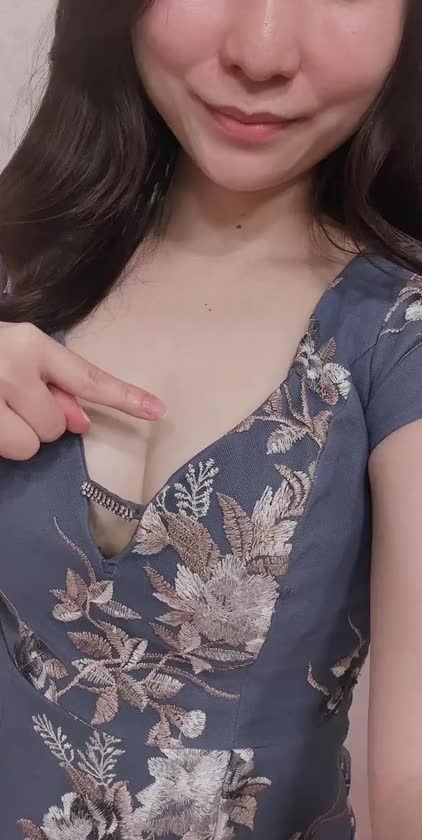 おはようございます、
かこです🌞


今日は出勤2日目！！！
予約さでくださったお兄様
お会いできるの楽しみにしていますね🥰


19時までおりますのね
本日もよろしくお願い致します✨



かこ🫧