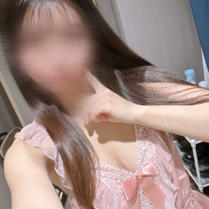 こんにちは！
『ゆの』です♡

昨日夜中体調を崩していましたが
無事復活したのでこれからお店に向かいます💦
最近低気圧に敏感です💦

夜の時間帯お誘い待ってます♡

ゆの

ライン → yunoyuno1234

📞0339841811
🌟70分マッ⭕️スペシャルフルコース
🆕100分マッ⭕️→ベッ⭕️orオイルマッサージ
👑120分マッ⭕️→マッサージ→ベッ⭕️