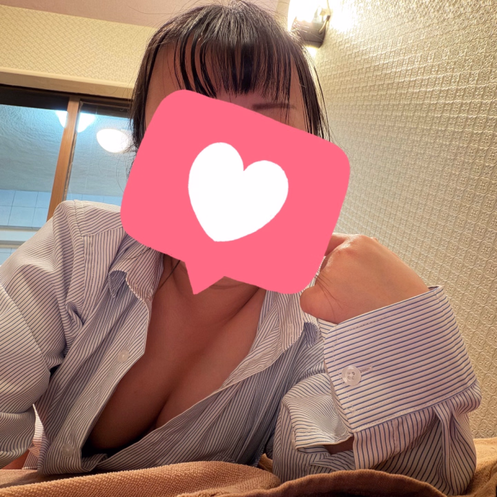 出勤しました🫶

お兄さんからのお誘い待ってますね..💓💓

いっぱいイチャイチャして気持ちよくなりたいなっ🫶