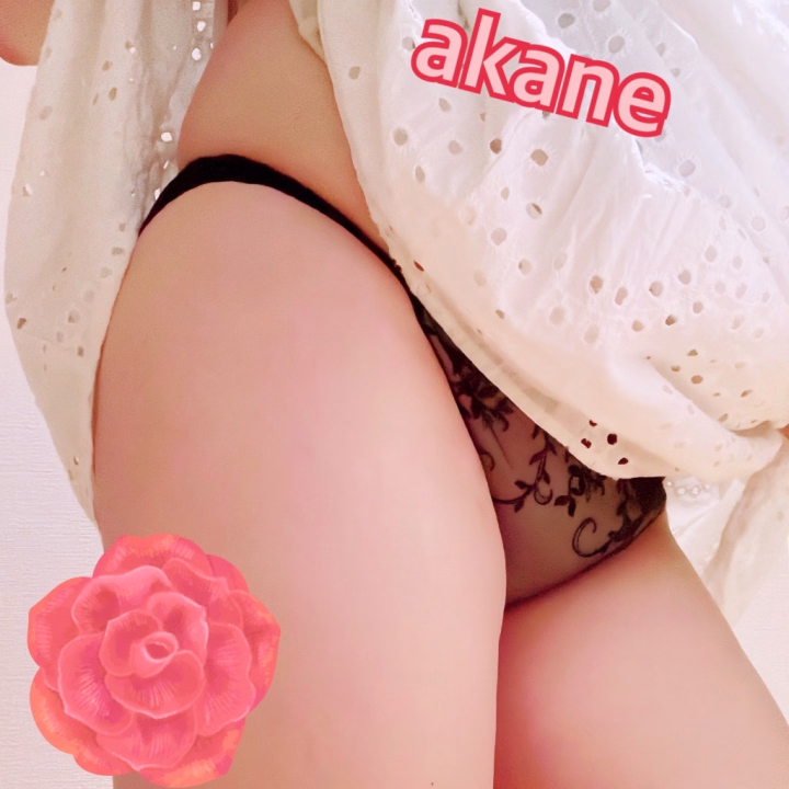 ✨🌹本日完売🌹✨

本当に有難う御座いました🌹💖💖



お一人目の紳士様💖

お久しぶりのお遊びだったようで

お会いできて嬉しかったです〜💖💖



不意に出る関西弁に...

キュンキューーーン💖💖（笑）

そんな関西弁で

いやらしく鳴いてくれて

私大興奮でした💖💖（笑）



こちらへの気遣いも頂いて

心身ともに満たされましたねェ〜💖



また次は3年後？？（笑）

そう言わずすぐ会いにいらしてくださいネ💋❤️❤️