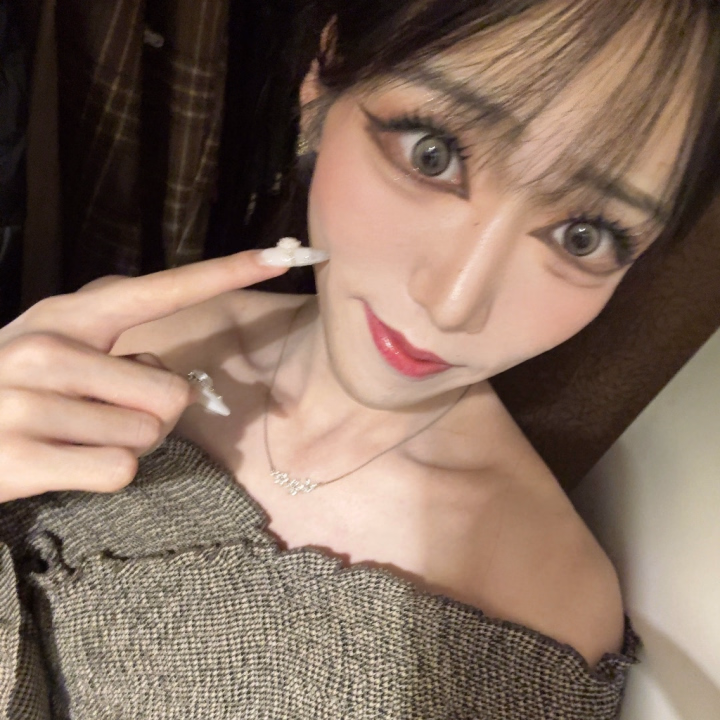 今日も24時までいます！
おしりをいじめられたいお兄様
もいじめてくれるお兄様も
お待ちしております！！