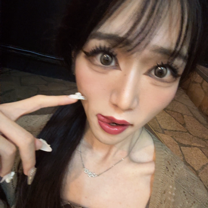 18時～120分指名してくれた
お兄様ありがとう！！
数年ぶりにお店を利用して
くれたらしくて、おしりを
するのもそれ以来。すっかり
キツキツの元通りのおしりに
なっていて、わたしの少し太め
のちん〇が入るか少し不安だっ
たけど、たくさん解して頑張っ
てくれたおかげで挿入すること
ができてよかったよ～～
何度もケツイキしてたし、初め
ておしり掘られながらイけた
らしくて色々初めてももらえて
とても嬉しかった～～！
途中おしりでイッてほしいって
言ってくれたから次また来てく
れたらおしりでイかせてね？