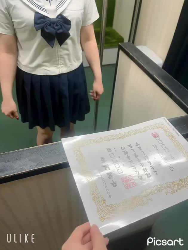 イベント参加しました！！

ゆのの学生の時の卒業式はいぇーい✌️ってして写真とってた🤭

いいね、ギフト🎁✨お待ちしております🎶