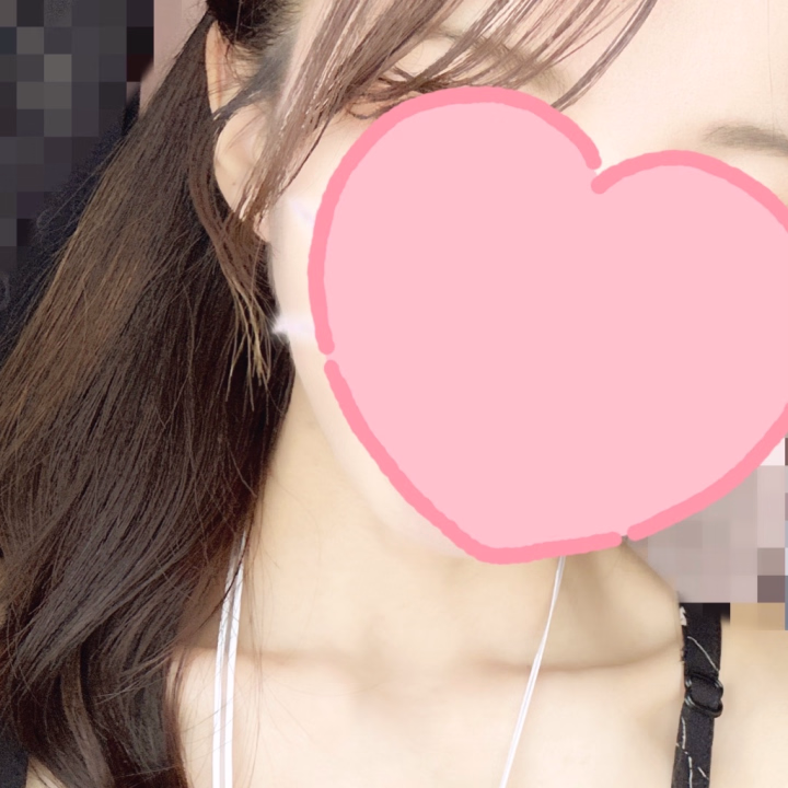 今日の写真は珍しいの🙈︎
休日の写真だよ😘

19時〜お店いるよ🤭💕
すでに予約してくれた方もいて嬉しいよぉ🥰

ラストまでいる予定だよ♪︎♪︎
お誘いお待ちしてます🫶