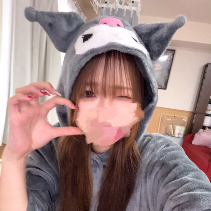 おはようございます☀️
 
 
くるみです🌟🎀
 
 
めちゃくちゃお久しぶりです😵‍💫
 
 
松山終わったあと色々バタバタしてたら、
1ヶ月まるまる休んでました、、😿
 
 
1月は沢山いる予定なので、
ぜひあいにきてくださーーいっ♡
 
 
お久しぶりのお兄さんも、
初めましてのお兄さんも、
たくさん楽しい時間過ごそうね💕︎