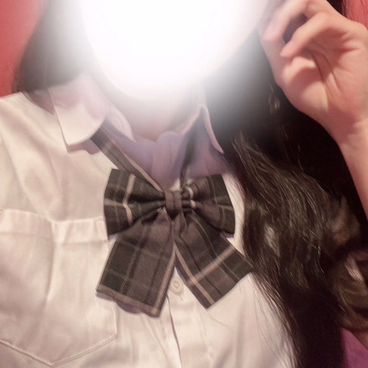 かりなです🐰

制服着たら、

勉強がんばろう！
って気持ちになるから、

毎日着ようかな🤔(ダメです)