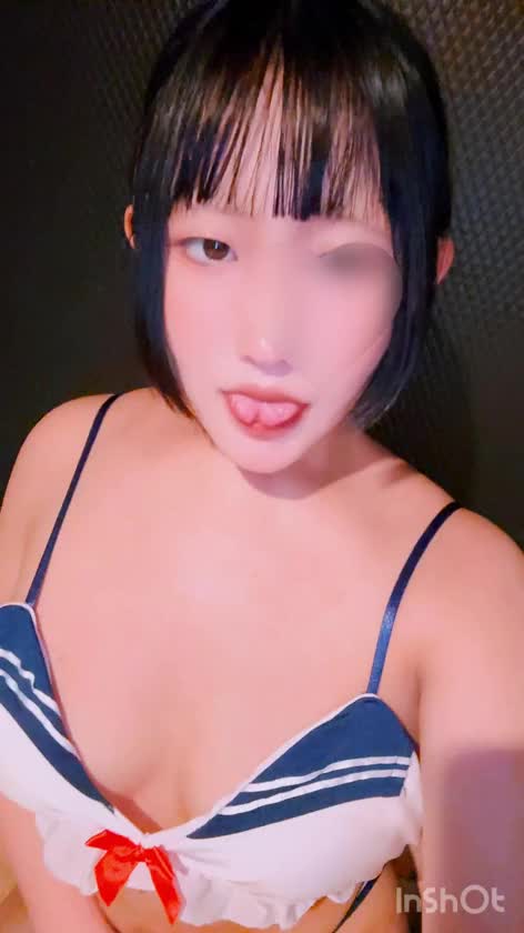 オコンニチハ🪓

昨日は貧血でダウンしてお休みもらいました💦
ｽﾏﾇ🙇

きょうは朝から予約のお兄さまが来てくれて最高のGWをスタートさせてもらっちゃった😊
栄養ドリンクの差し入れもありがと〜😭
普段聴かないプログレ🎸の話もできて新鮮なきもちです……🥳

午後も🈳き枠あるのでGW一緒に楽しんでいこ〜💪❣️