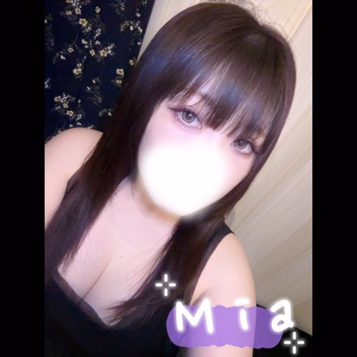 搾精研究所　みあ




昨日は5:00まで出勤🕯️


 

RefaのヘアアイロンGETしたー！
髪の毛トゥルントゥルンになって
触るたびちょっとテンション上がってる🤭

 

 

 

休み明けやし
ちょっといじわるしたい気分…😈


 

ゆっくりまったりしながら
距離も近くなって
気づいたら夢中になってるかも😚💕


 

いっぱい触ったり舐めたりしながら
そのまま気持ちよくなってもらえたら

嬉しいな〜♡♡♡


 

まったりしたい人も
ちょっといじわるされたい人も
どっちも歓迎✨☺️


 

ふらっと会いに来てね🤍
待ってるね🫶🏻

 

 

 

 

🕊️美波　みあ🕊️