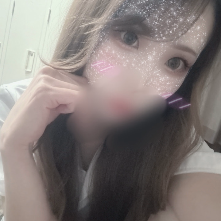 こんばんは＼(^▽^)／！
お仕事、お疲れ様です🥰

せいら 出勤しました🩷ྀི

22：30 ～1 ：00 居てます🍀*゜

華金 です🍻💕
呑み終わりにムラムラ解消しませんか🥺ྀི
一緒にイチャイチャしてくれるの
待ってます🥹

ご予約、お電話
受付中です(๑•̀ㅁ•́ฅ✨🤙