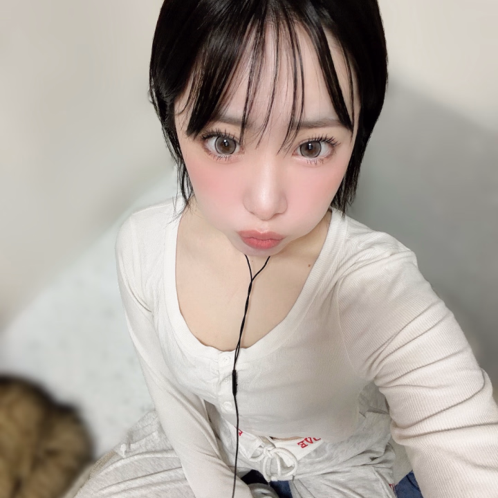 本日17時~24時出勤です！

夕方からですが
お仕事終わりのお兄さん♥️

待ってます☺️