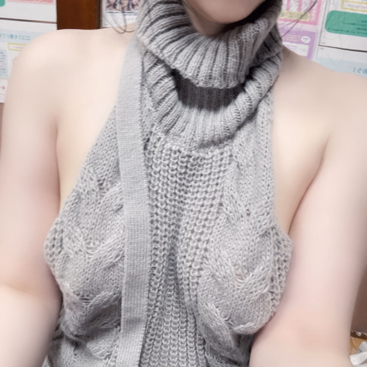 今日も1日ありがとうございます🙇♀️
残り僅かの受付枠仲良くしてね💕︎
ご予約のお兄様もお待ちしております🥰