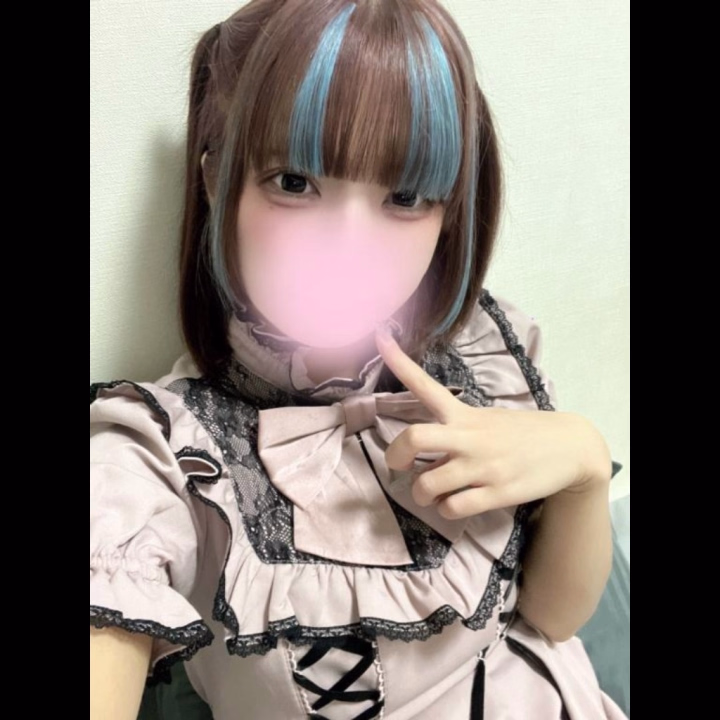 お詫びとお知らせ😢

本日予約してくださっていたお兄様、お休みしてしまいすみませんでした😭
機会がありましたらまたお遊びご検討くださると嬉しいです😭

そして今日から生理休暇いただきます、少しリフレッシュしてまたがんばります🙇

いちおう次の出勤は15日予定してます！仲良し様ご新規様関係なくバレンタイン渡そうかなって考え中(^_^)

2月中に来てくれる予定のある仲良し様はご連絡ください😻その人っぽいバレンタイン用意します💌