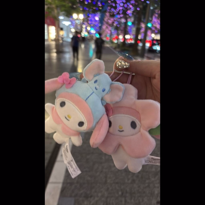 明日います📛


2連休に変更して体休めつつ満喫できたので明日出勤です（╹◡╹）♡
シール帳結構レート高めのやつ集まってきた😻🌟
交換してくれる人募集