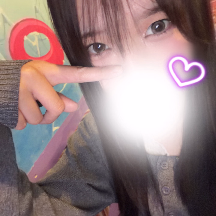 GWはいかがお過ごしですか…✨

明日から3日間います^-^
お久しぶりなお兄様もいらっしゃるから
すごく楽しみです🎶

4日､5日は18時までに伸ばすと思うので､
お時間合うお兄様は会えたらいいな、、

まってるねෆ  ̫ ෆ



りりあ
