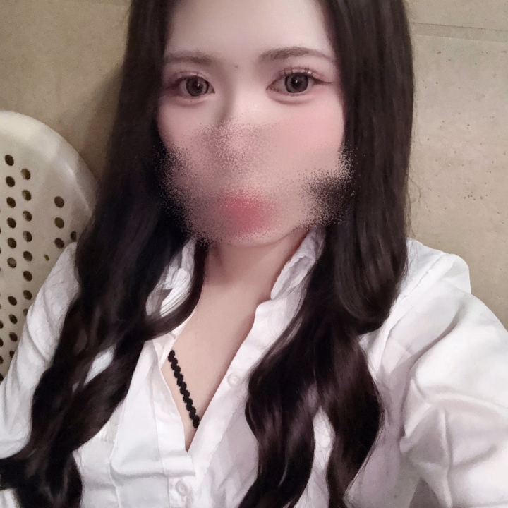 お時間変更で13:00〜
出勤してます🫶

お時間ご都合合えば
遊びに来てください😊♡♡