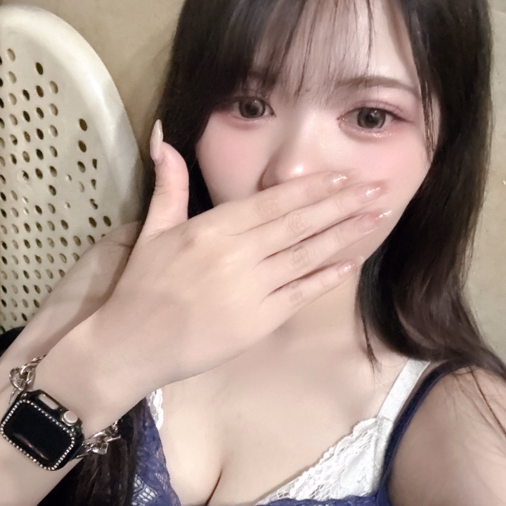 出勤してます！

エレベーターでばったり会った
お兄さん電車指名ありがとうございます♡♡

この後のグリーン車様
お待ちしております♡♡