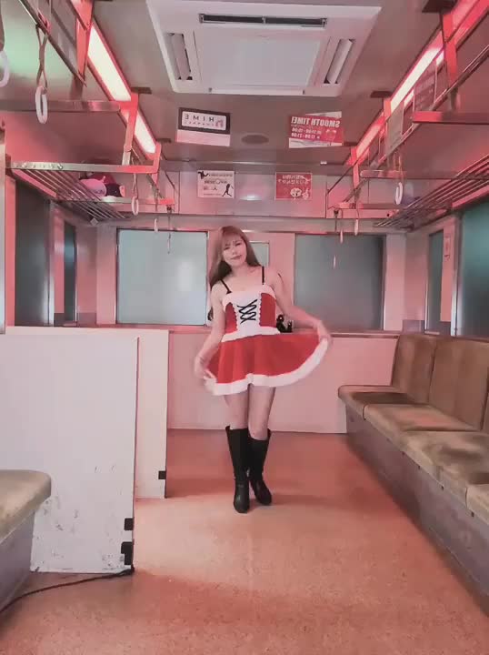 𝑀𝑒𝑟𝑟𝑦 𝐶ℎ𝑟𝑖𝑠𝑡𝑚𝑎𝑠🎄🎅✨

えっちなサンタと
一緒にクリスマス過ごしましょう💕

この機会に私の事知ってくださると
とっても嬉しいです✨