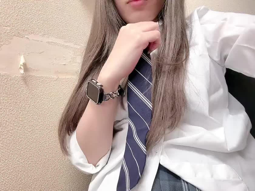 学校さんにお邪魔した際の♡♡

レアな制服だよ〜🫰