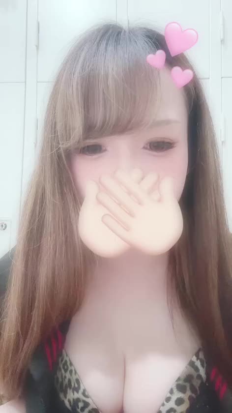 初めての動画投稿🌟

おっぱいつたわるかなぁ💭💭