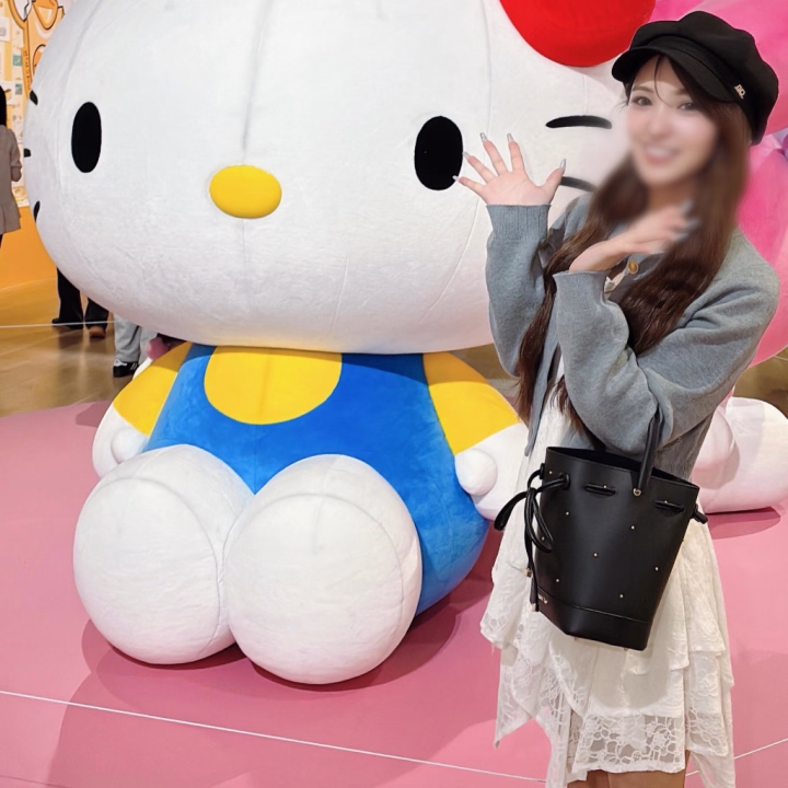こんばんわ！

おやすみの日にサンリオ展に行って
来ました♪

レトロな今までのデザインのキティちゃんとか大好きなシナモロールがいて
すごく幸せな空間でした🩷

6/24から姫路初出勤なので
お待ちしてます🥰